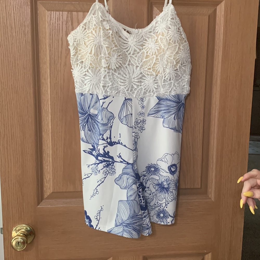 Spaghetti strap romper - Picture 2 of 8